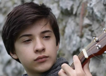 世界公认的天分最高的年轻吉他手Marcin Patrzale