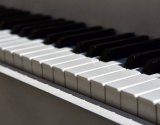 钢琴技巧训练——分解八度